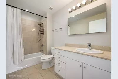 8 E Randolph Street #2105, Chicago, IL 60601 - Photo 11