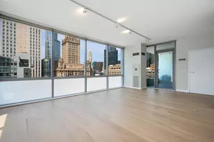 8 E Randolph St, Chicago, IL 60601 - Photo 3