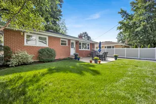 528 Kipling Ct, Wheaton, IL 60187 - Photo 33