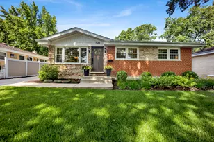 528 Kipling Ct, Wheaton, IL 60187 - Photo 1