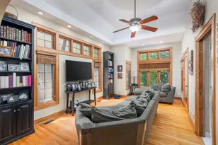815 N Eagle St, Naperville, IL 60563 - Photo 11