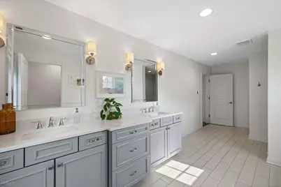 712 E Rockland Road, Libertyville, IL 60048 - Photo 21