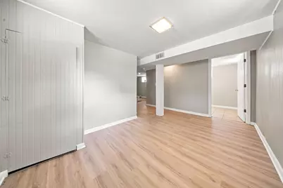 30 S Commonwealth Avenue, Elgin, IL 60123 - Photo 19
