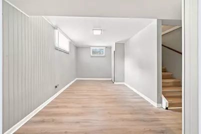 30 S Commonwealth Avenue, Elgin, IL 60123 - Photo 21