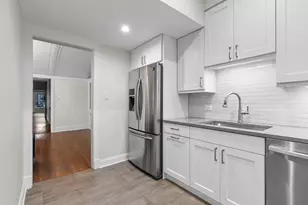 704 W Buena Ave, Chicago, IL 60613 - Photo 15
