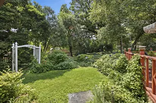 1215 Forest Dr, Elgin, IL 60123 - Photo 21