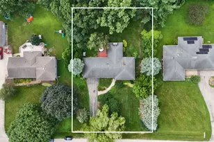 1215 Forest Dr, Elgin, IL 60123 - Photo 23