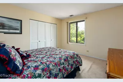 7525 Nantucket Drive #405, Darien, IL 60561 - Photo 9
