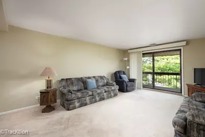 7525 Nantucket Drive #405, Darien, IL 60561 - Photo 3