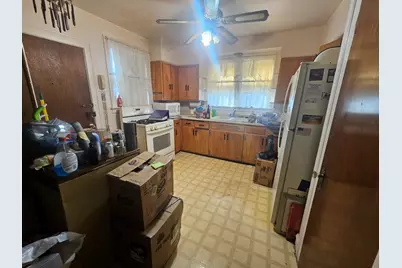 10401 S Forest Avenue, Chicago, IL 60628 - Photo 9