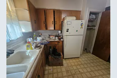 10401 S Forest Avenue, Chicago, IL 60628 - Photo 11