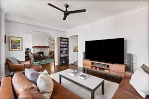 609 W Stratford Pl, Chicago, IL 60657 - Photo 7