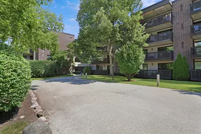 917 Vose Drive #405, Gurnee, IL 60031 - Photo 1