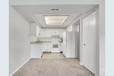 917 Vose Drive #405, Gurnee, IL 60031 - Photo 7