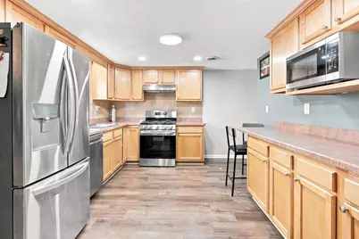 913 Church Road, Aurora, IL 60505 - Photo 7