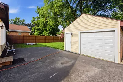 913 Church Road, Aurora, IL 60505 - Photo 23