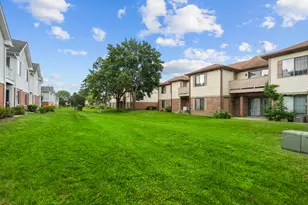 1727 W Hawkes St, Arlington Heights, IL 60004 - Photo 27