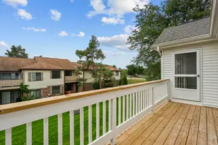 1727 W Hawkes St, Arlington Heights, IL 60004 - Photo 25