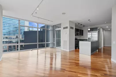 510 W Erie Street #805, Chicago, IL 60654 - Photo 9