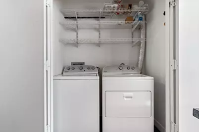 510 W Erie Street #805, Chicago, IL 60654 - Photo 21