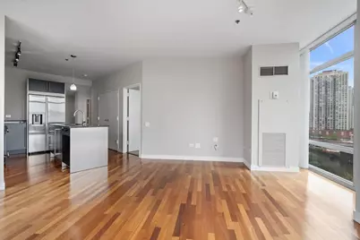 510 W Erie Street #805, Chicago, IL 60654 - Photo 11