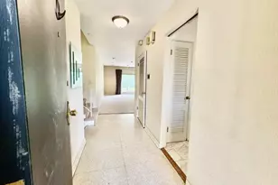 512 Karey Ct, Wilmette, IL 60091 - Photo 3