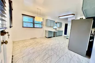 512 Karey Ct, Wilmette, IL 60091 - Photo 9