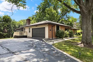 847 Hemlock Dr, Sleepy Hollow, IL 60118 - Photo 33