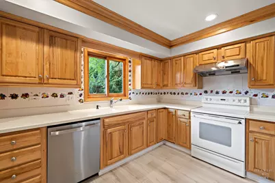 847 Hemlock Drive, Sleepy Hollow, IL 60118 - Photo 13