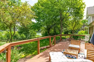 310 Rivershire Ct, Lincolnshire, IL 60069 - Photo 25
