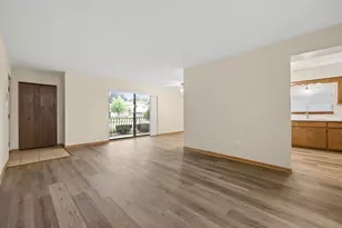 8158 169th St, Tinley Park, IL 60477 - Photo 3