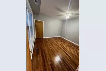 926 W Belle Plaine Avenue #1W, Chicago, IL 60613 - Photo 13