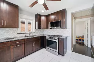 5810 W 64th St, Chicago, IL 60638 - Photo 9