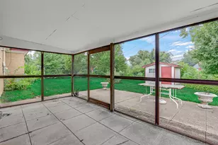 270 Crescent Dr, Chicago Heights, IL 60411 - Photo 21