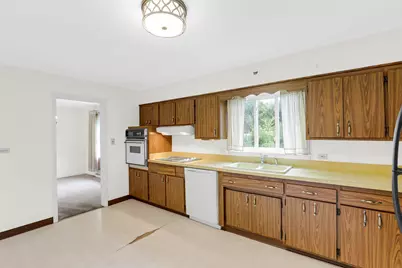 270 Crescent Drive, Chicago Heights, IL 60411 - Photo 9