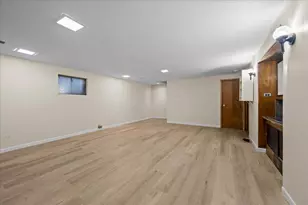 8713 N National Ave, Niles, IL 60714 - Photo 15