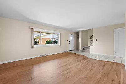 8713 N National Avenue, Niles, IL 60714 - Photo 3