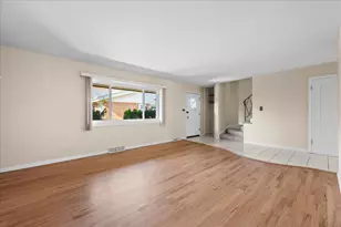 8713 N National Ave, Niles, IL 60714 - Photo 3