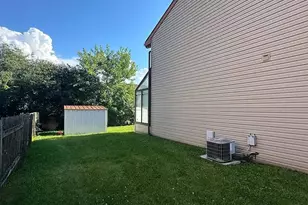 1741 Bell Dr, Hanover Park, IL 60133 - Photo 19