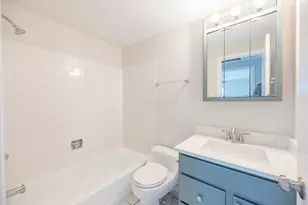 29 Westwood Ct, Indian Head Park, IL 60525 - Photo 13
