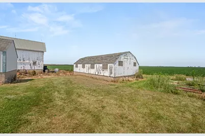 13441 Bastian Road, Hinckley, IL 60520 - Photo 17