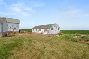 13441 Bastian Rd, Hinckley, IL 60520 - Photo 17