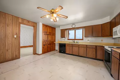 13441 Bastian Road, Hinckley, IL 60520 - Photo 19