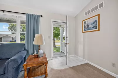 1227 University Drive, Dekalb, IL 60115 - Photo 9