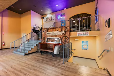 425 W State Street, Sycamore, IL 60178 - Photo 5