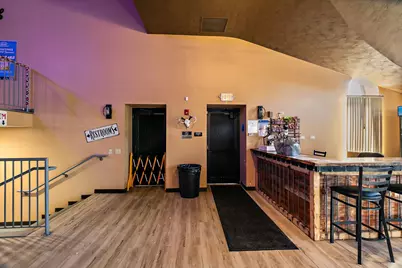 425 W State Street, Sycamore, IL 60178 - Photo 9