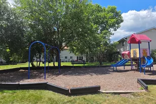2000 Bayside Dr, Palatine, IL 60074 - Photo 29