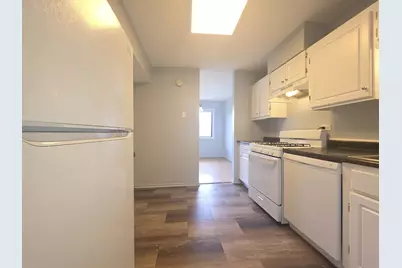 2000 Bayside Drive #304, Palatine, IL 60074 - Photo 9