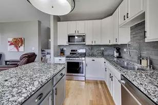 3024 Langston Cir, Saint Charles, IL 60175 - Photo 11