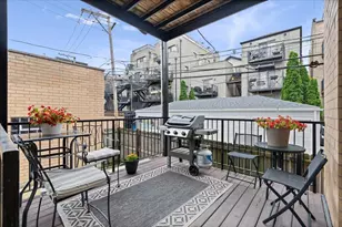 1355 W Erie St, Chicago, IL 60622 - Photo 27
